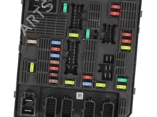 Used Fuse box RENAULT FLUENCE (L3_) 1.5 dCi (L30B) (106 hp) 32415496