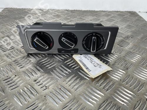 Used Climate control VW POLO V (6R1, 6C1) 1.2 TSI 16V (90 hp) 25655402