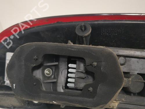 Achterlicht links OPEL CORSA C (X01) 1.3 CDTI (F08, F68) (70 hp) 25661318
