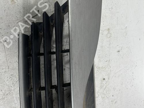 Used Grille Grille 32238148 32238148