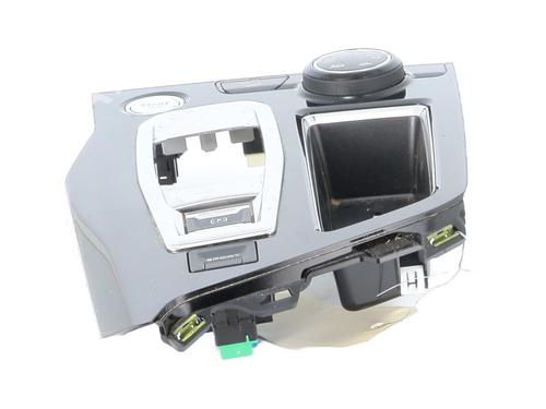 Middle console PEUGEOT 3008 II SUV (MC_, MR_, MJ_, M4_) 1.2 THP/ PureTech 130 (MRHNSM, MRHNSU, MRHNSJ, MRHNYW,... | BP26583709I22 