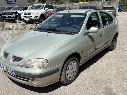 Used Parts RENAULT MEGANE I Classic (LA0/1_) 1.4 16V (LA0D, LA1H, lA0W, LA10) (95 hp) 4410653