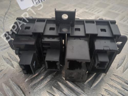 switch-renault-koleos-i-hy_-2008-25658240 main image