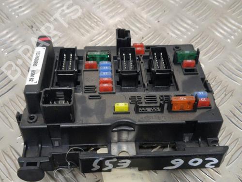 Used Fuse box Fuse box PEUGEOT 206 Hatchback (2A/C) 1.4 i (75 hp) 25656092 25656092