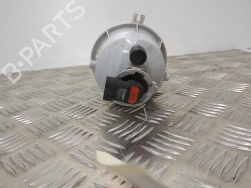 right-front-fog-light-jeep-cherokee-kj-2001-2002-2003-2004-2005-2006-2007-2008-25659222 main image