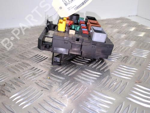 Used Fuse box Fuse box CITROËN C3 I (FC_, FN_) 1.4 16V (88 hp) 25657567 25657567
