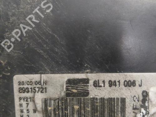 Used Right headlight Right headlight SEAT IBIZA III (6L1) 1.9 TDI Cupra R (160 hp) 25657623 25657623