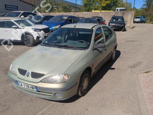 Used Parts RENAULT MEGANE I Classic (LA0/1_) 1.4 16V (LA0D, LA1H, lA0W, LA10) (95 hp) 4286517