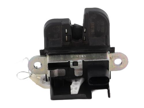 Used Tailgate lock VW GOLF VII (5G1, BQ1, BE1, BE2) 1.6 TDI (105 hp) 28171614