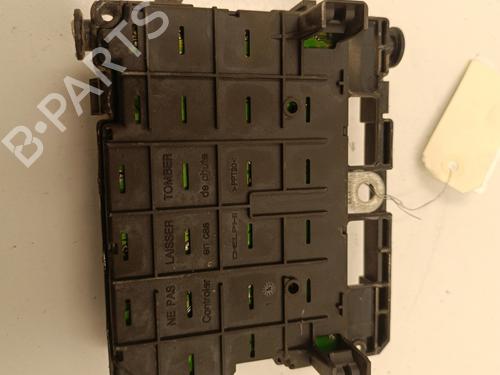 Fuse box PEUGEOT 206 Hatchback (2A/C) 1.4 i | BP25657992E1 