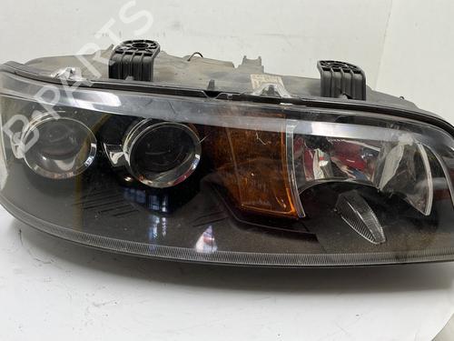 Used Right headlight FIAT PUNTO (188_) 1.2 16V 80 (188.233, .235, .253, .255, .333, .353, .639,... (80 hp) 25661298