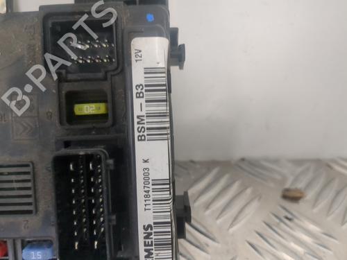 fuse-box-peugeot-206-sw-2ek-2002-25660107 main image