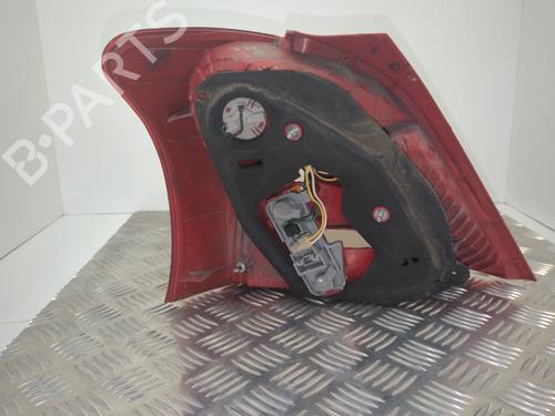 Right taillight TOYOTA YARIS (_P9_) 1.4 D-4D (NLP90_, NLP90R) | BP25657442C35 