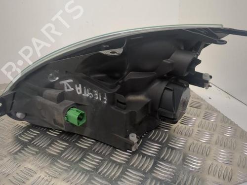 Used Right headlight FORD FIESTA V (JH_, JD_) 1.4 TDCi (68 hp) 25660616