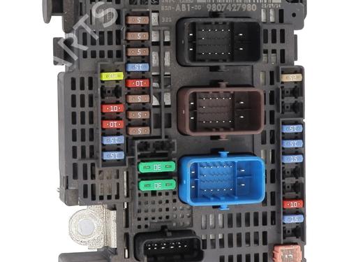 Used Fuse box CITROËN DS4 (NX_) 1.6 HDi 115 (114 hp) 32241246