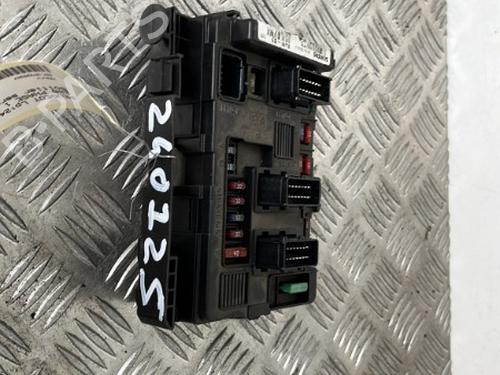 Fuse box PEUGEOT 206 Hatchback (2A/C) 2.0 HDI 90 | BP25658646E1