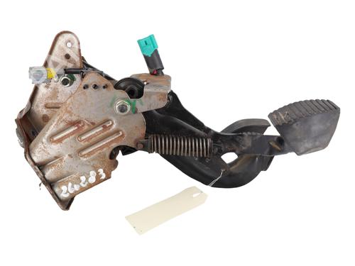 Used Pedal Pedal 38924394 38924394