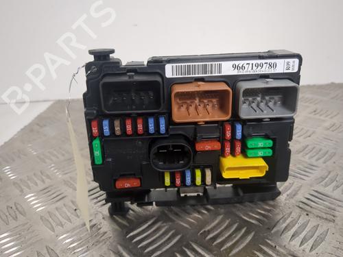 Zekeringkast CITROËN C3 II (SC_) 1.4 HDi 70 (SC8HZC, SC8HR0, SC8HP4) (68 hp) 25658036