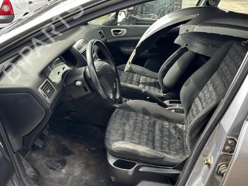 Left mirror PEUGEOT 307 (3A/C) 2.0 HDi 110 | BP25658396C26 