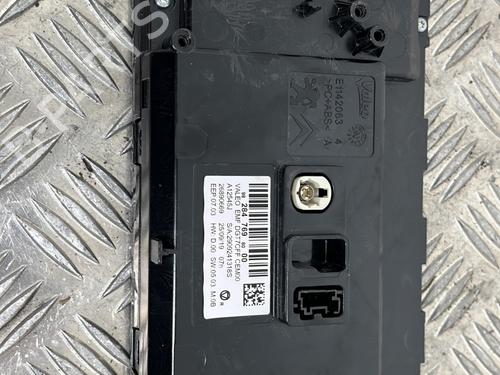 Used Display monitor Display monitor PEUGEOT 308 II (LB_, LP_, LW_, LH_, L3_) 1.5 BlueHDi 130 (131 hp) 25658296 25658296