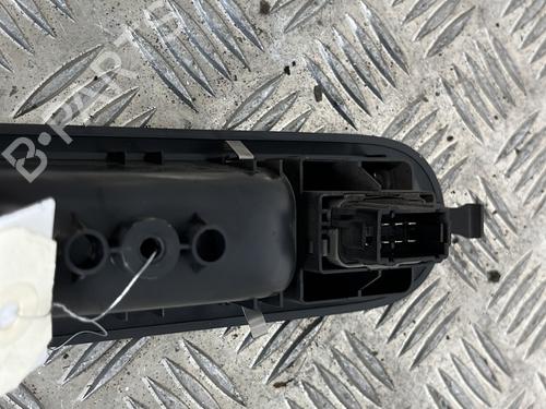Right front window switch RENAULT CLIO III (BR0/1, CR0/1) 1.5 dCi (BR17, CR17) | BP25655071I26 