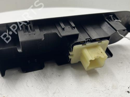 Right front window switch RENAULT CLIO IV Grandtour (KH_) 1.5 dCi 90 (KHN3, KHN4) | BP25656159I26 