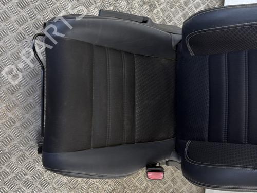 Used Right front seat Right front seat RENAULT MEGANE III Coupe (DZ0/1_) 1.6 dCi (DZ00, DZ12, DZ2A, DZ13) (130 hp) 25659601 25659601