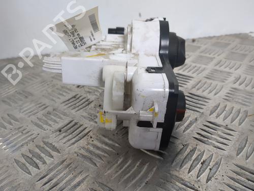 Commande Chauffage RENAULT CLIO III (BR0/1, CR0/1) 1.5 dCi (C/BR0G, C/BR1G) (68 hp) 25656527