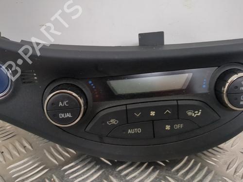 Climate control TOYOTA YARIS (_P13_) 1.5 Hybrid (NHP130_, NHP130) | BP25659930I5 