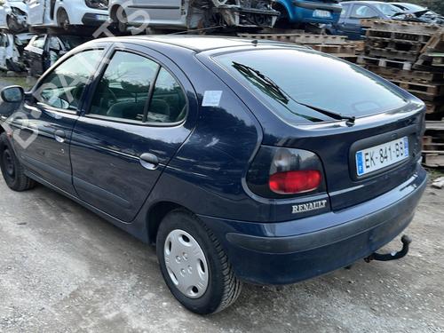 Brugte RENAULT MEGANE I (BA0/1_) 1.6 e (BA0F, BA0S) (90 hp) 4410649