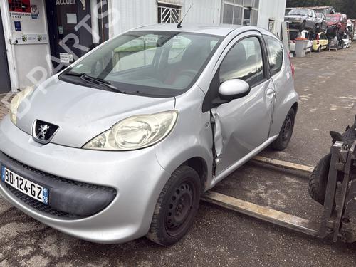Brugte PEUGEOT 107 (PM_, PN_)  1.0  4751888