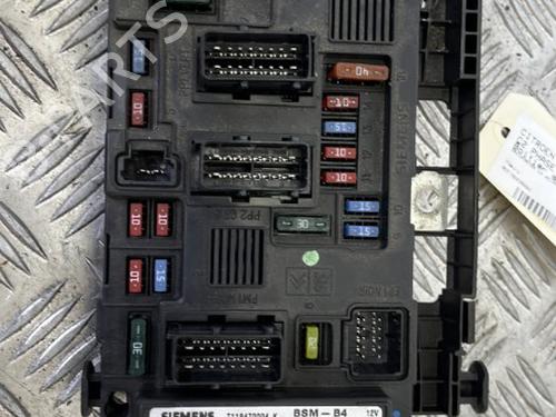 Used Fuse box CITROËN C2 (JM_) 1.4 HDi (68 hp) 25656727