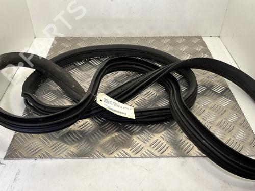Rubber door seal FORD TRANSIT CONNECT V408 Box Body/MPV 1.6 TDCi 2600845
