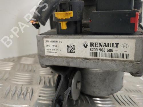 Used Steering pump Steering pump DACIA SANDERO 1.5 dCi (68 hp) 25661062 25661062