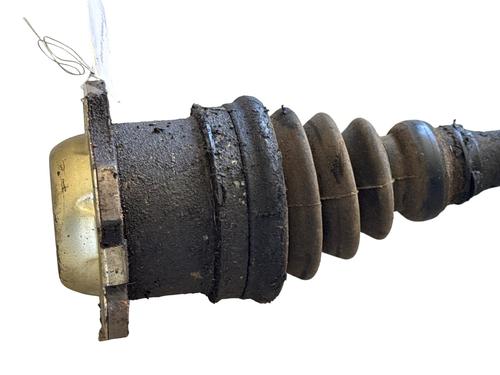 Used Left front driveshaft Left front driveshaft SEAT CORDOBA (6L2) 1.9 TDI (100 hp) 39761996 39761996