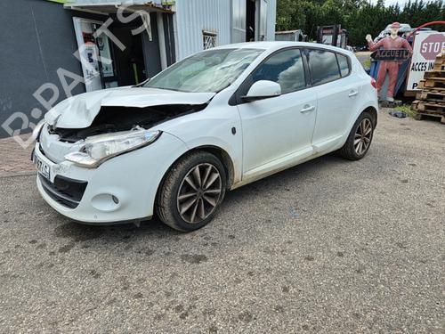 Left front fog light RENAULT MEGANE III Hatchback (BZ0/1_, B3_) 1.5 dCi (BZ09, BZ0D, BZ1W, BZ29, BZ14) | BP25658422C30 