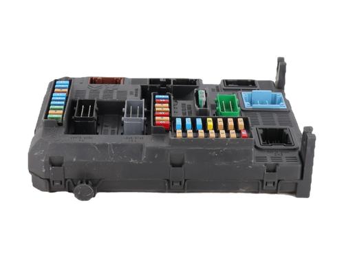 Used Fuse box Fuse box 25655080 25655080