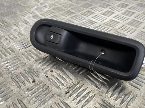 Used Right front window switch RENAULT CLIO III (BR0/1, CR0/1) 1.5 dCi (BR17, CR17) (86 hp) 25655071