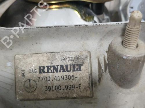 Used Right headlight RENAULT TWINGO I (C06_) 1.2 (C063, C064) (55 hp) 25659458