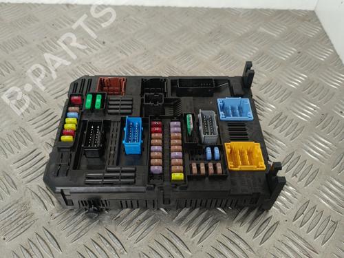 Used Fuse box CITROËN C3 III (SX) 1.5 BlueHDi 100 (SXYHYP, SXYHTU) (102 hp) 25659756