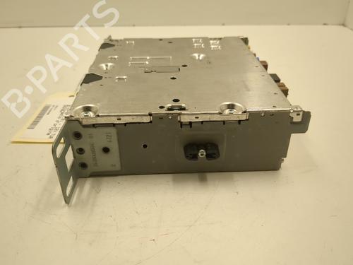 Used Radio Radio RENAULT CLIO V (B7_) 1.0 SCe 65 (B7MG) (67 hp) 25654699 25654699