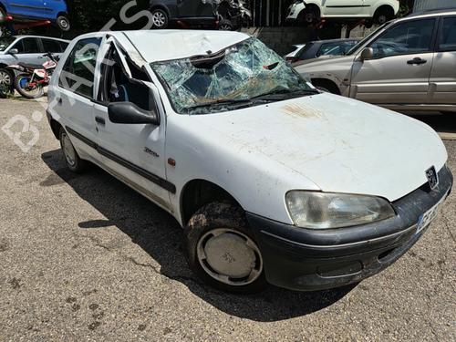 Left taillight PEUGEOT 106 II (1A_, 1C_) 1.1 i | BP25658415C34 
