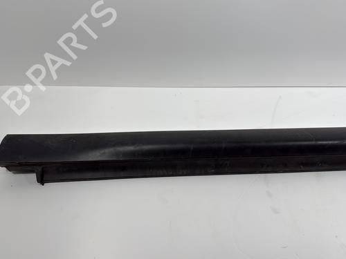 right-sideskirt-citroen-c3-aircross-ii-2r_-2c_-2017-26939765 main image