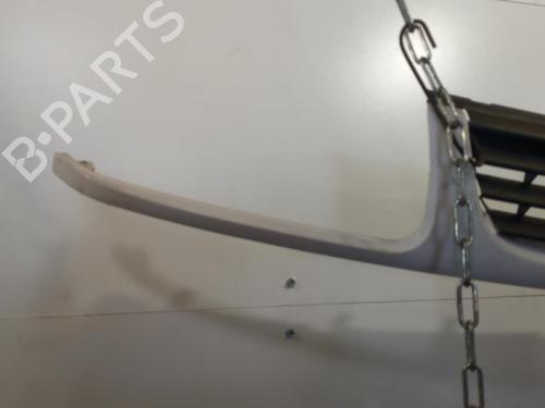 Used Grille VW POLO III (6N1) 60 1.4 (60 hp) 25657576