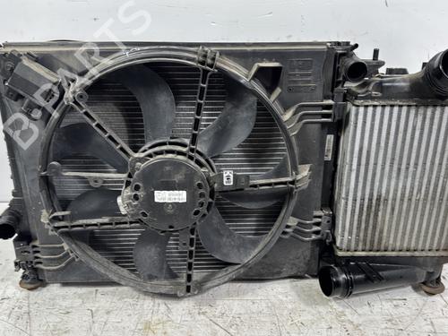 Frontplate/Frontkurv RENAULT MEGANE IV Hatchback (B9A/M/N_) 1.5 dCi 110 (B9A3) (110 hp) 32326671