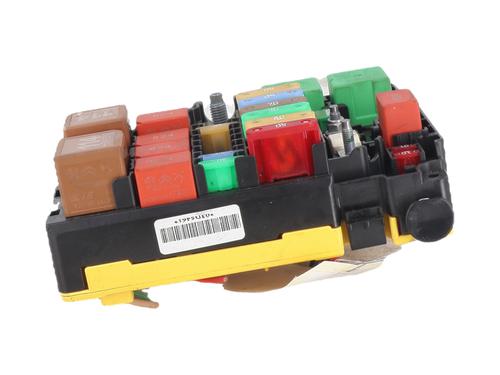 Used Fuse box Fuse box DS DS 3 / DS 3 CROSSBACK (UR_, UC_, UJ_) 1.2 PureTech 130 (URHNSS) (131 hp) 40017109 40017109
