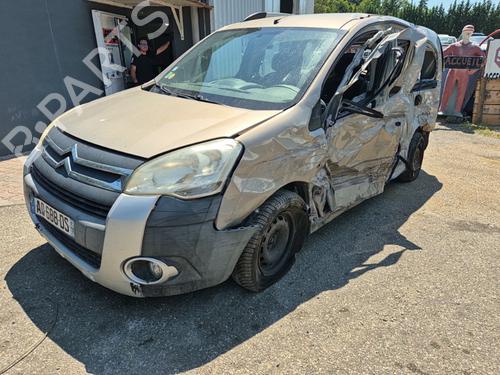 Left front fog light CITROËN BERLINGO MULTISPACE (B9) 1.6 HDi 110 | BP25658246C30 