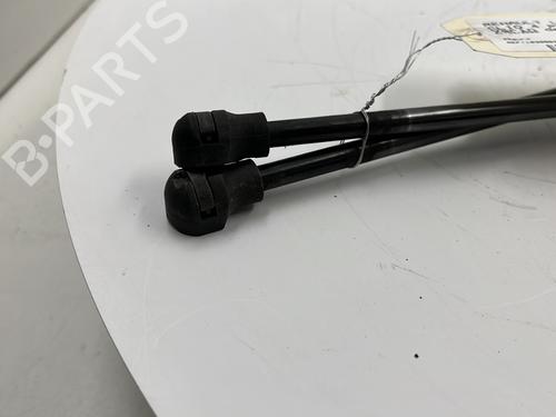 tailgate-lift-support-renault-clio-iv-grandtour-kh_-2012-2013-2014-2015-2016-2017-2018-2019-2020-2021-25656180 main image