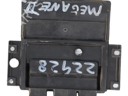 Used Engine control unit (ECU) Engine control unit (ECU) RENAULT MEGANE II (BM0/1_, CM0/1_) 1.5 dCi (BM02, BM13, BM2A, CM02, CM13) (101 hp) 25656052 25656052