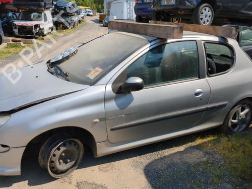 Fuse box PEUGEOT 206 Hatchback (2A/C) 2.0 HDI 90 | BP25660421E1 